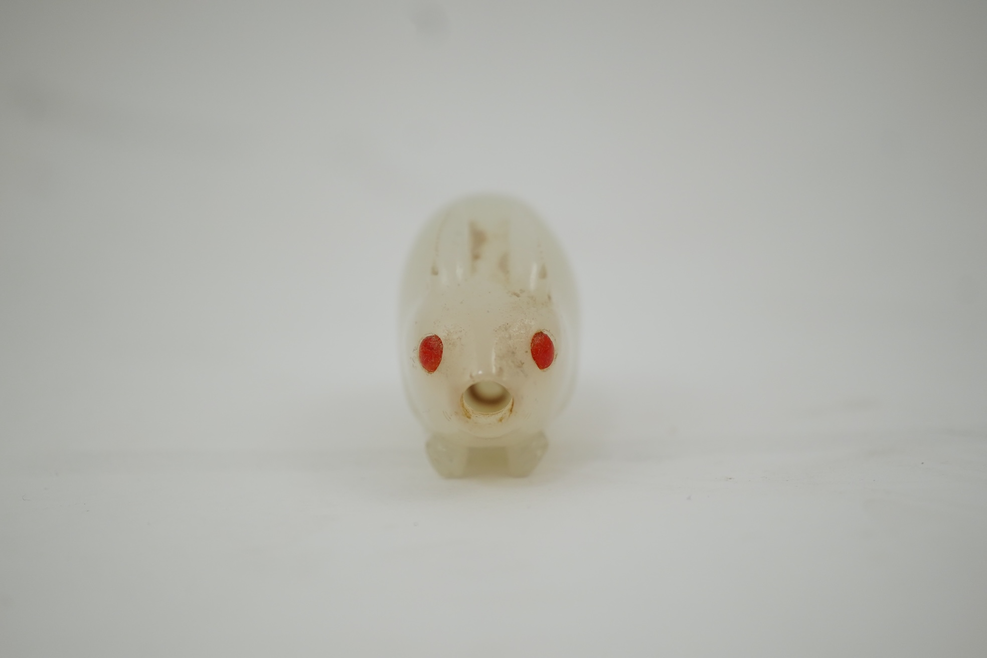 A Chinese white jade ‘rabbit’ snuff bottle, 18th/19th century